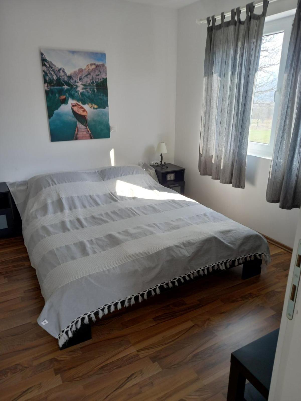 Plitvice Valley Apartments Licko Petrovo Selo Extérieur photo